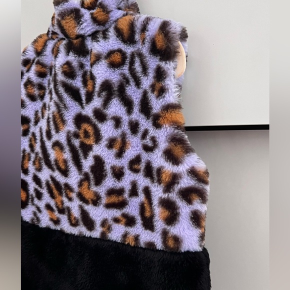 Toddler sleeveless jacket 3T - Picture 4 of 5